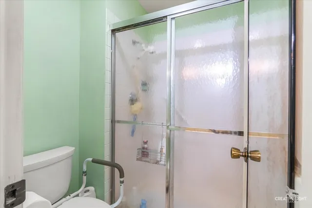 $409,900 | 904 Dartmouth Drive, Wheaton, IL 60189