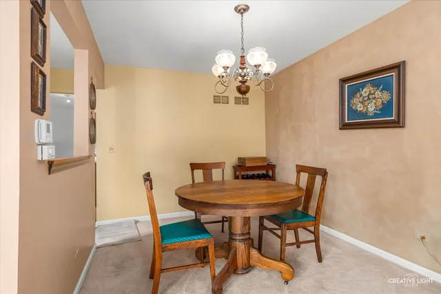 $409,900 | 904 Dartmouth Drive, Wheaton, IL 60189