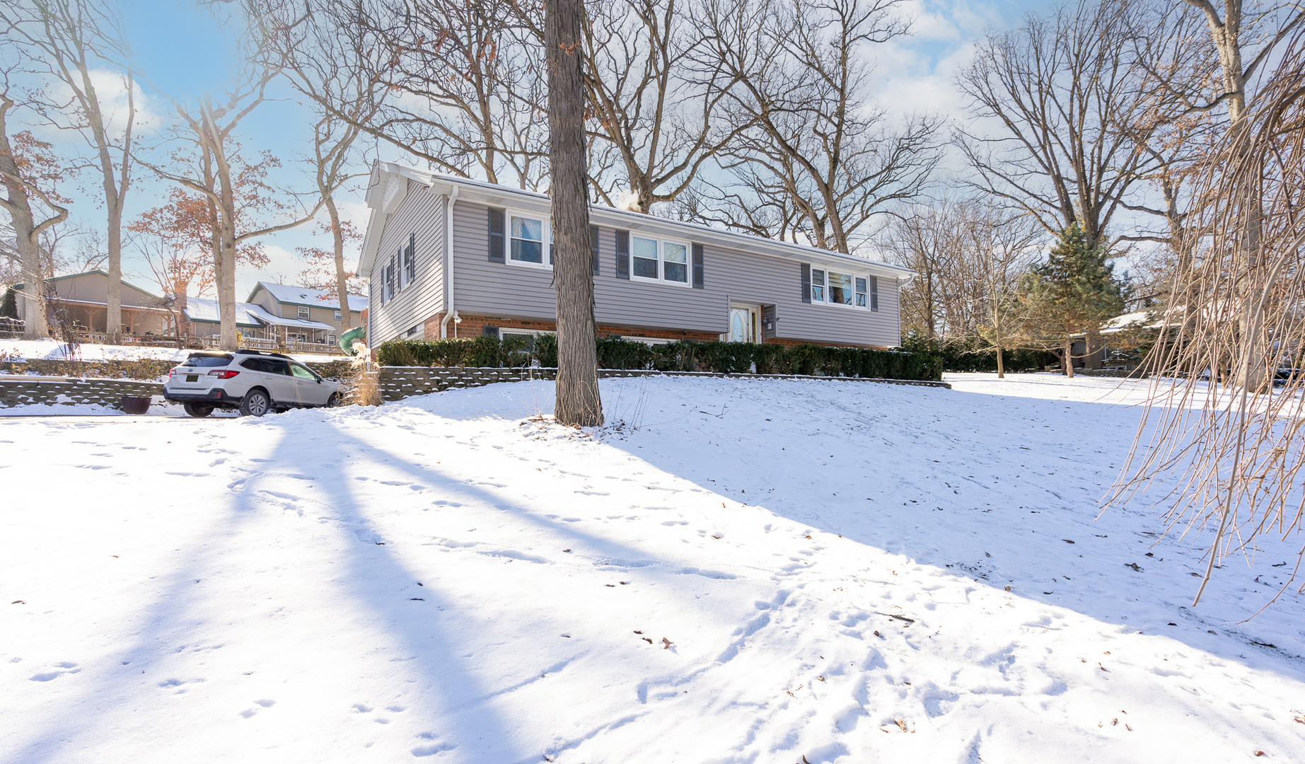 28W621 Indian Knoll Road West Chicago, IL 60185 - Photo 36 of 38 Gallery Image 36