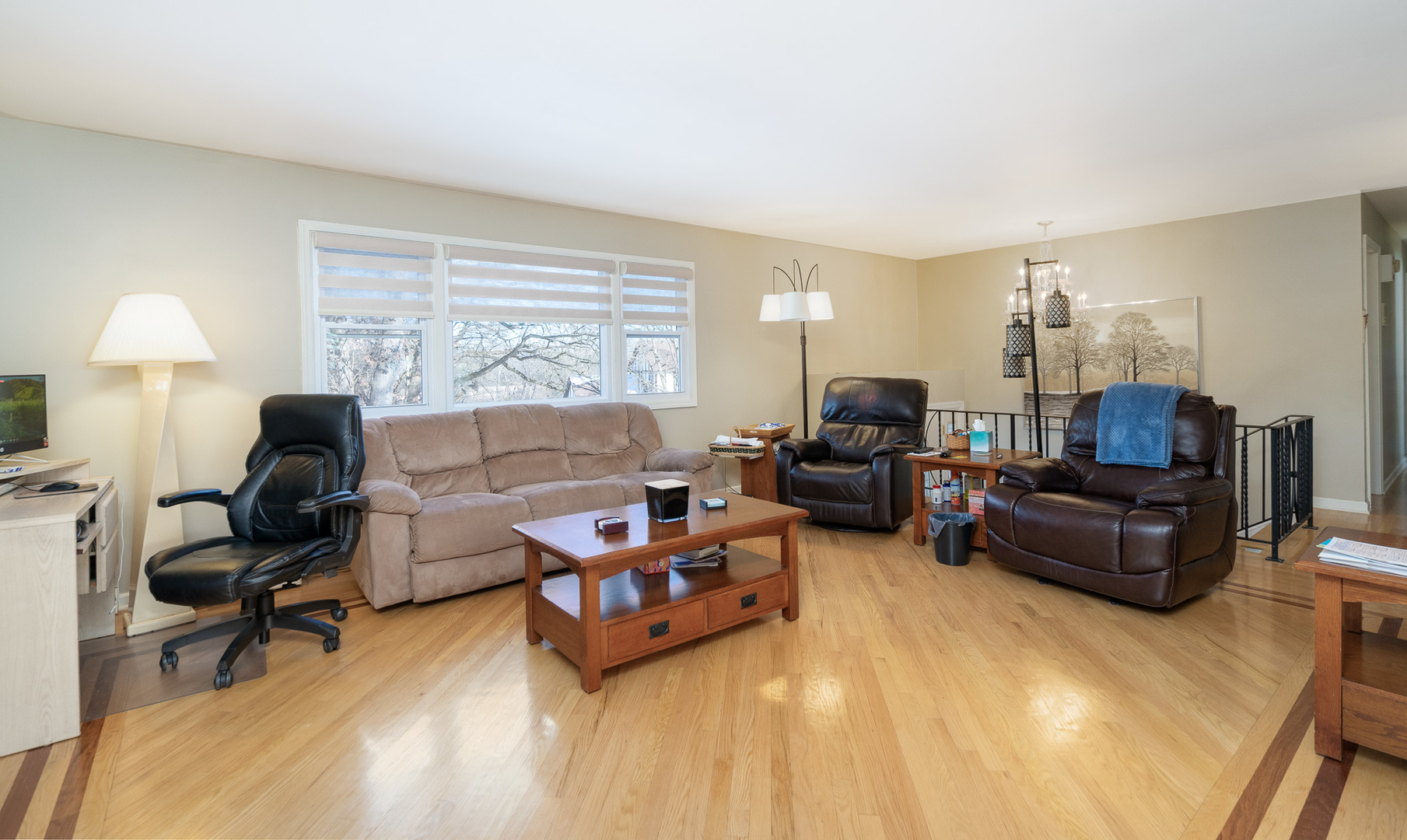 28W621 Indian Knoll Road West Chicago, IL 60185 - Photo 7 of 38 Gallery Image 7
