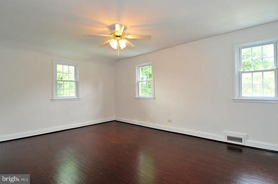 7 Dunmore Road Catonsville, MD 21228 - Photo 14 of 26 Bedroom