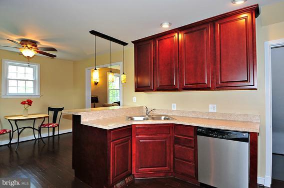 7 Dunmore Road Catonsville, MD 21228 - Photo 20 of 26 Kitchen