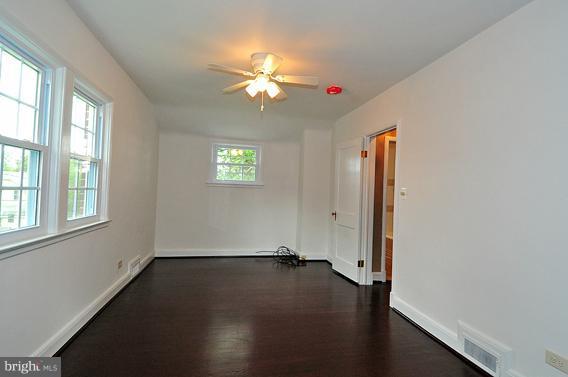 7 Dunmore Road Catonsville, MD 21228 - Photo 25 of 26 Bedroom