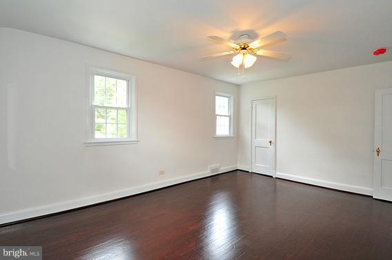 7 Dunmore Road Catonsville, MD 21228 - Photo 9 of 26 Bedroom