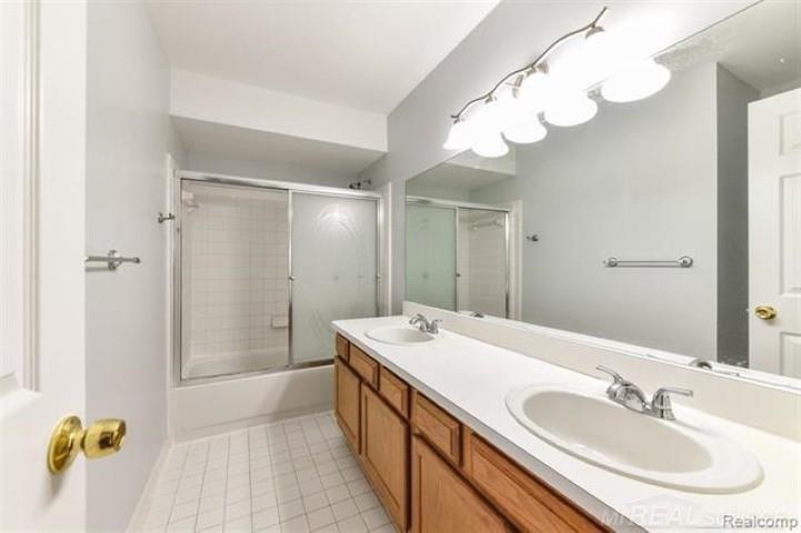 46564 Mornington Road Canton, MI 48188 - Photo 27 of 35
