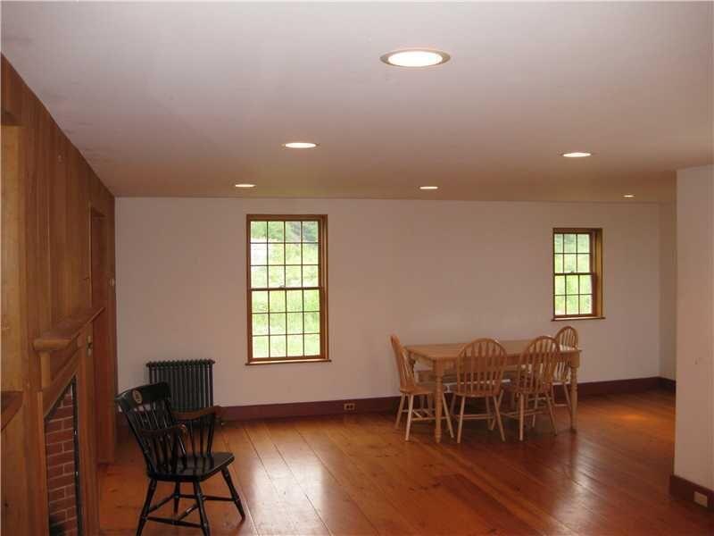 31 Dyces Head Road Castine, ME 04421 - Photo 9 of 19 20180817162833044977000000-o