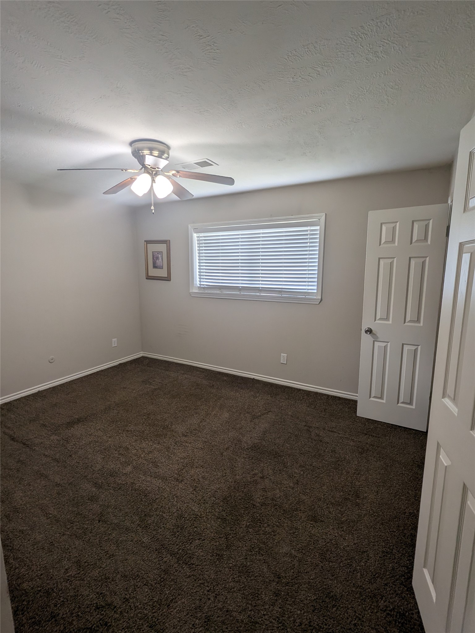 4018 Rosewin Circle Houston, TX 77047 - Photo 8 of 11