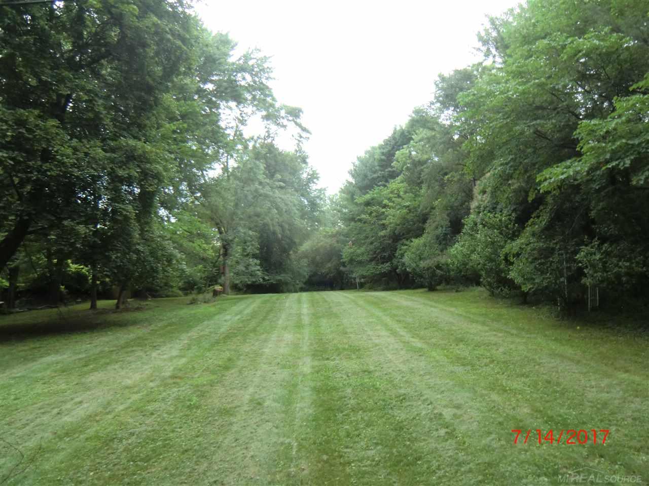 269 Red Oak Lane Rochester, MI 48307 - Photo 6 of 19 31325682-5.JPG
