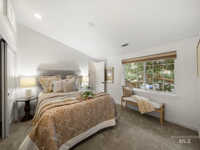 $369,900 | 213 Village Lane, Boise, ID 83702