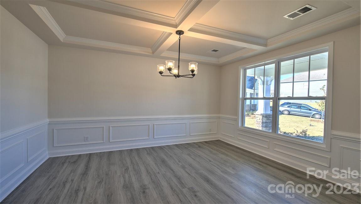 303 Fox Cove Road Hendersonville, NC 28792 - Photo 5 of 33 Gallery Image 5
