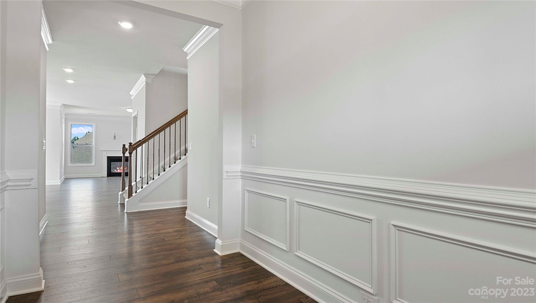 303 Fox Cove Road Hendersonville, NC 28792 - Photo 7 of 33 Gallery Image 7