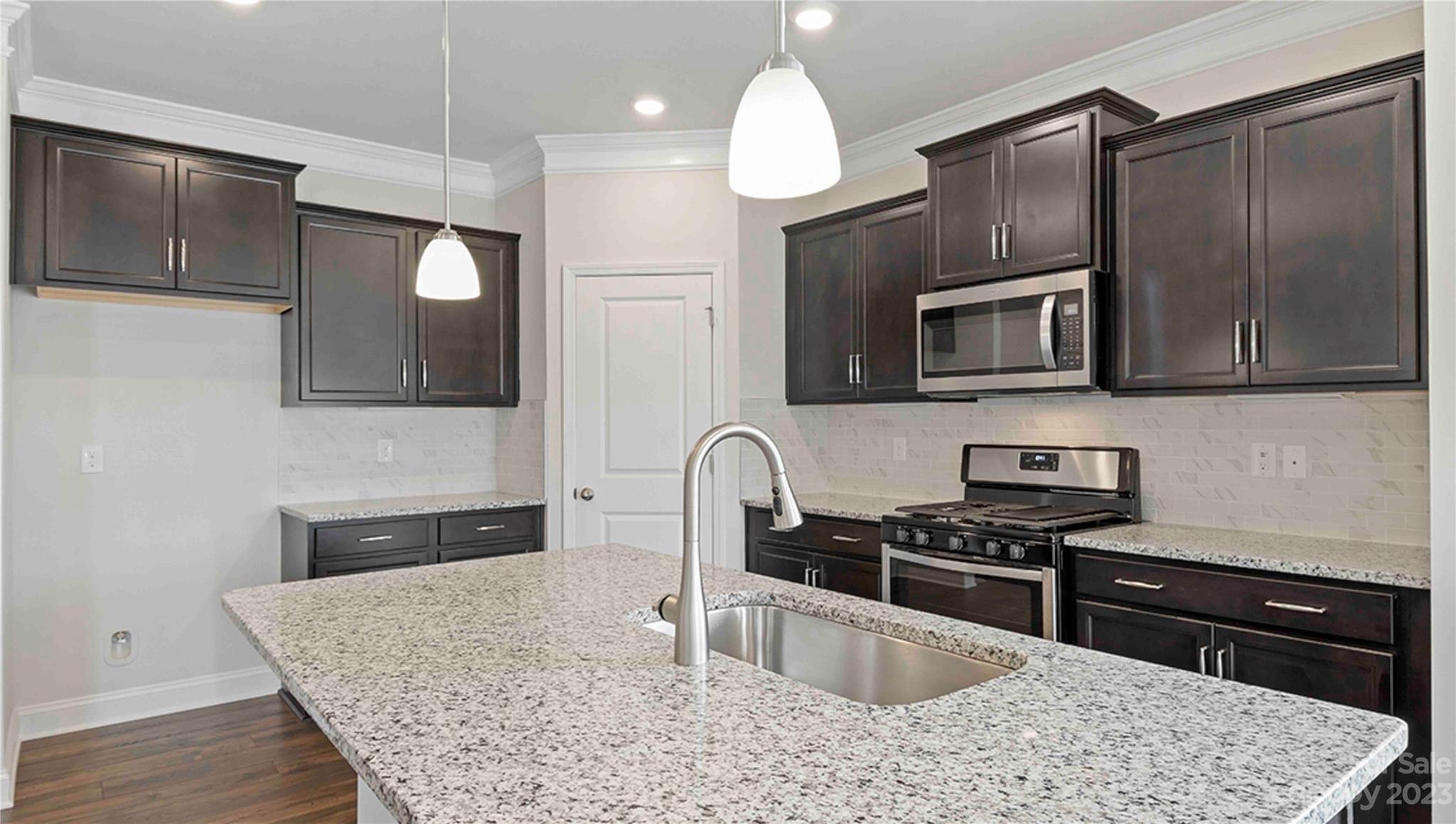 303 Fox Cove Road Hendersonville, NC 28792 - Photo 9 of 33 Gallery Image 9