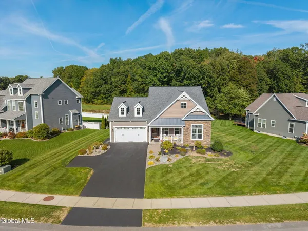 $680,000 | 55 Yachtsmans Way, Malta, NY 12020