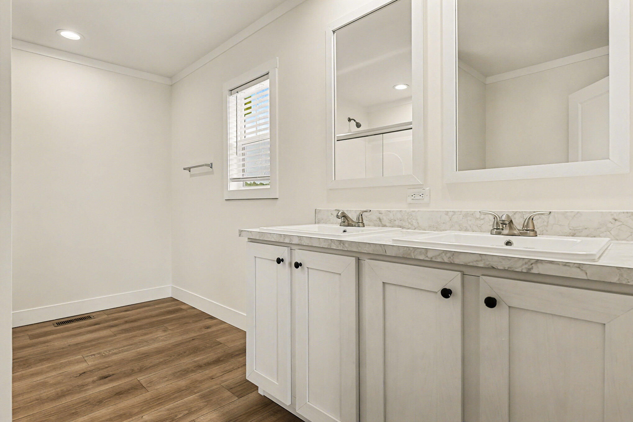 1344 Givhans Road Ridgeville, SC 29472 - Photo 12 of 26 023_file_904