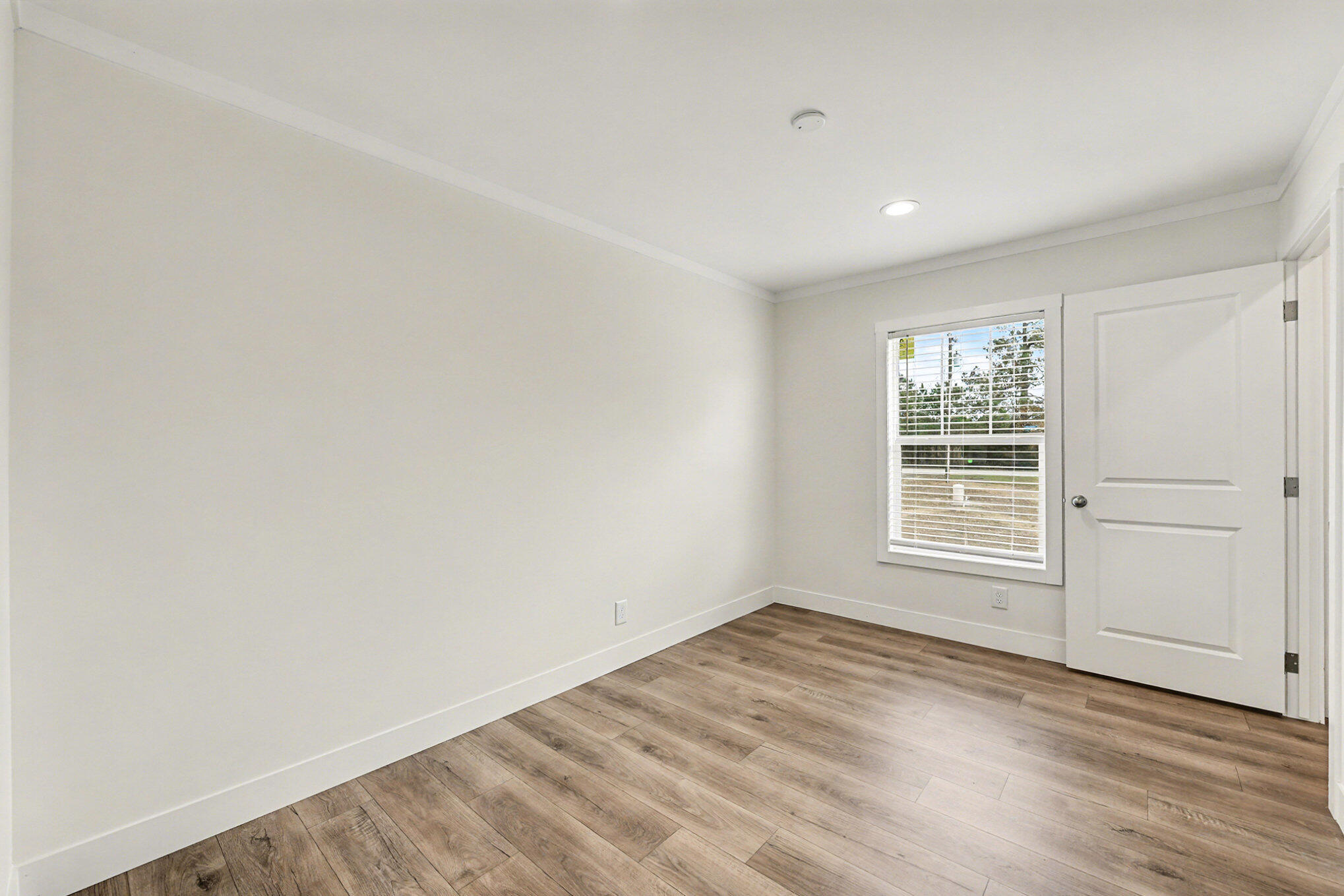 1344 Givhans Road Ridgeville, SC 29472 - Photo 14 of 26 011_file_735