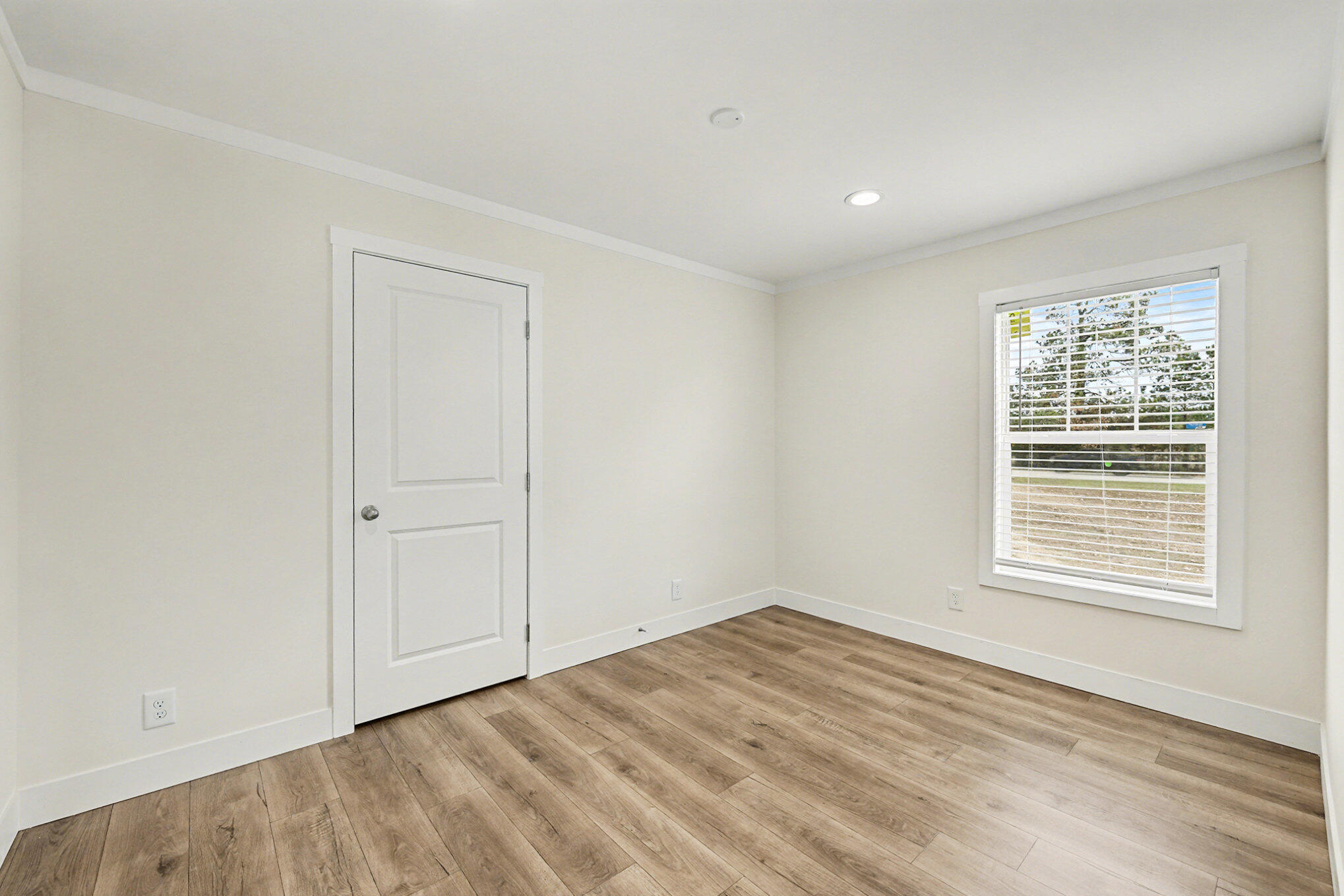 1344 Givhans Road Ridgeville, SC 29472 - Photo 18 of 26 017_file_688