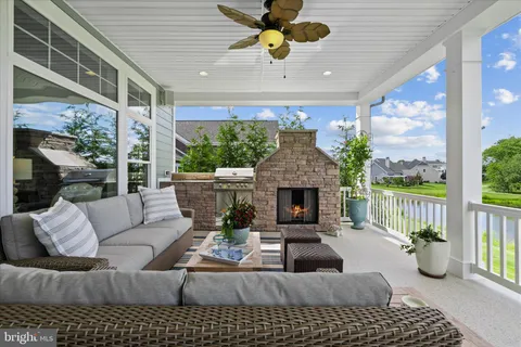 $1,325,000 | 33292 Marina Bay Circle, Millsboro, DE 19966