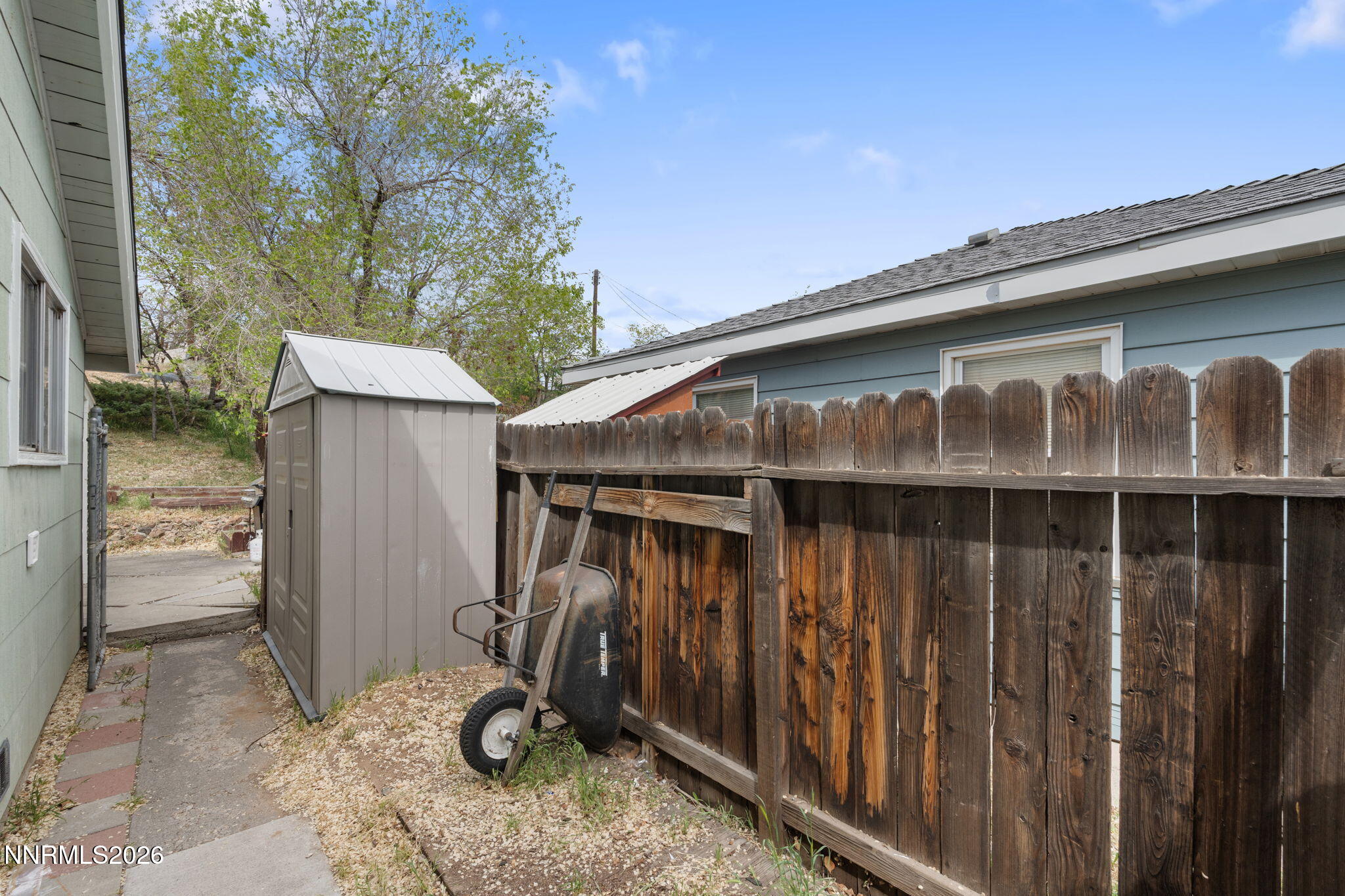 745 Hood Avenue Reno, NV 89512 - Photo 24 of 34 30-web-or-mls-DSC09319