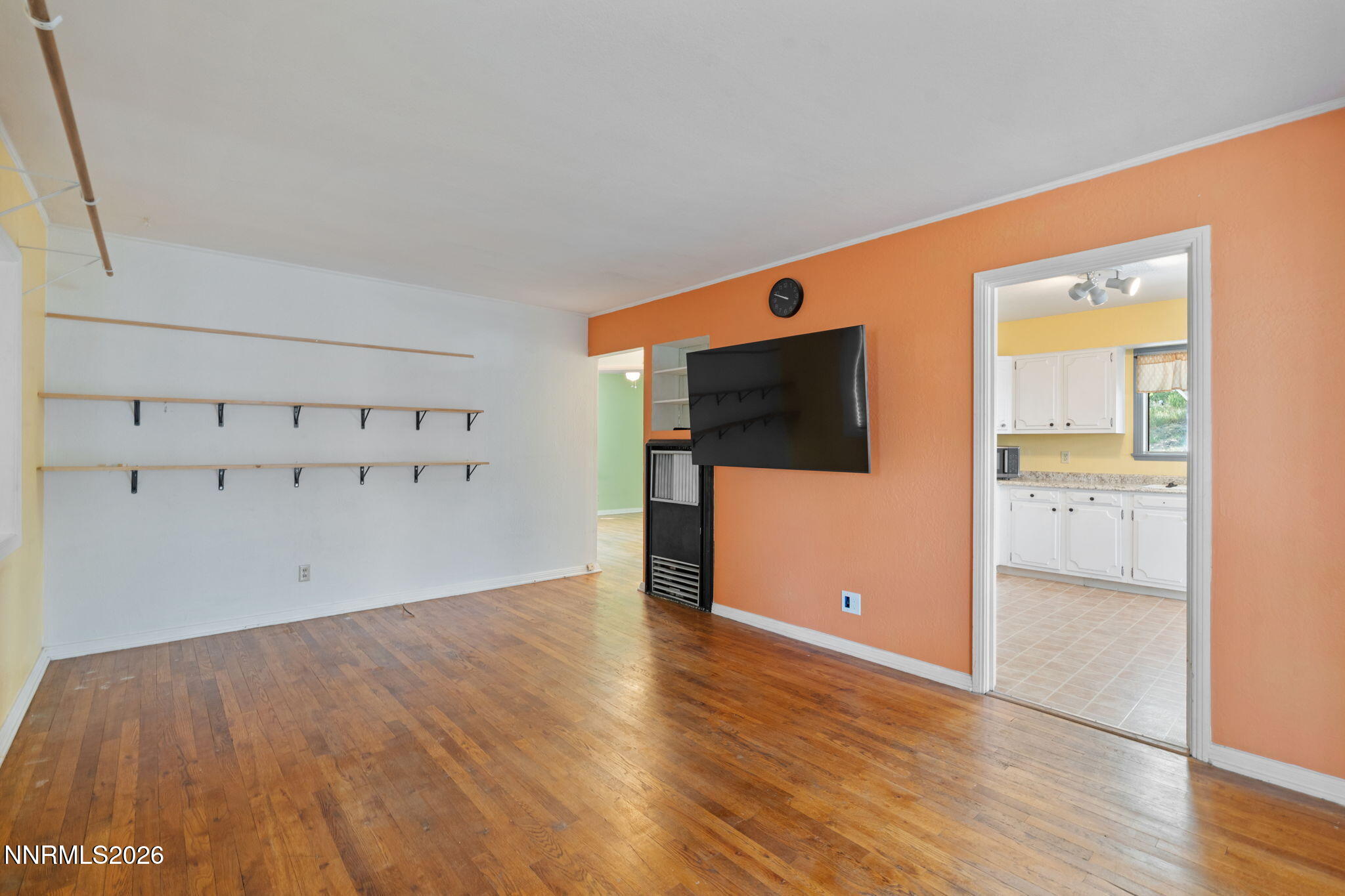 745 Hood Avenue Reno, NV 89512 - Photo 4 of 34 12-web-or-mls-DSC09229