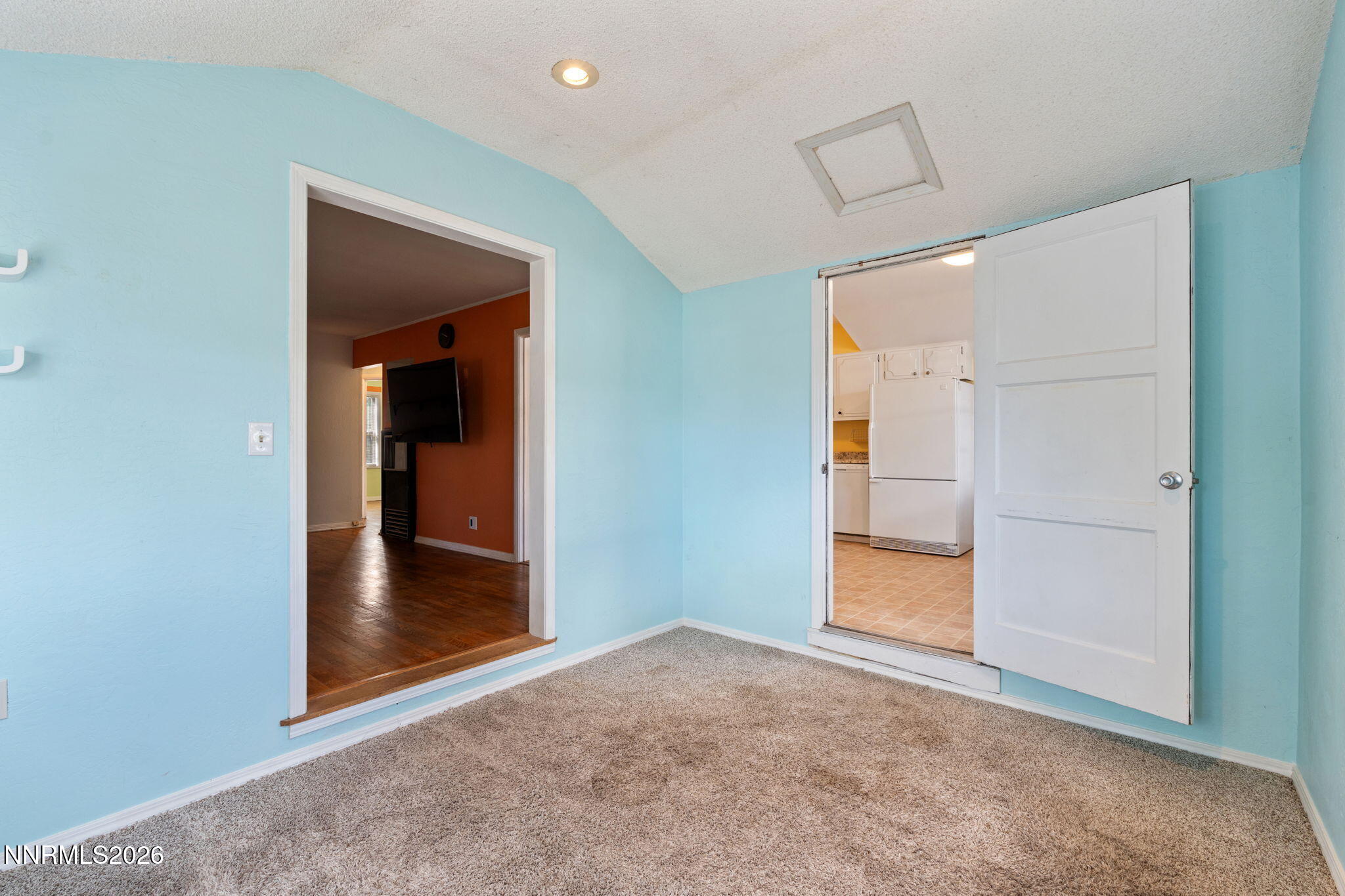 745 Hood Avenue Reno, NV 89512 - Photo 10 of 34 16-web-or-mls-DSC09244