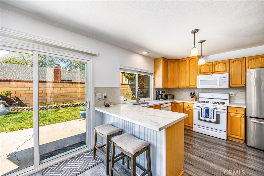 3916 New Haven Drive Riverside, CA 92505 - Photo 12 of 33