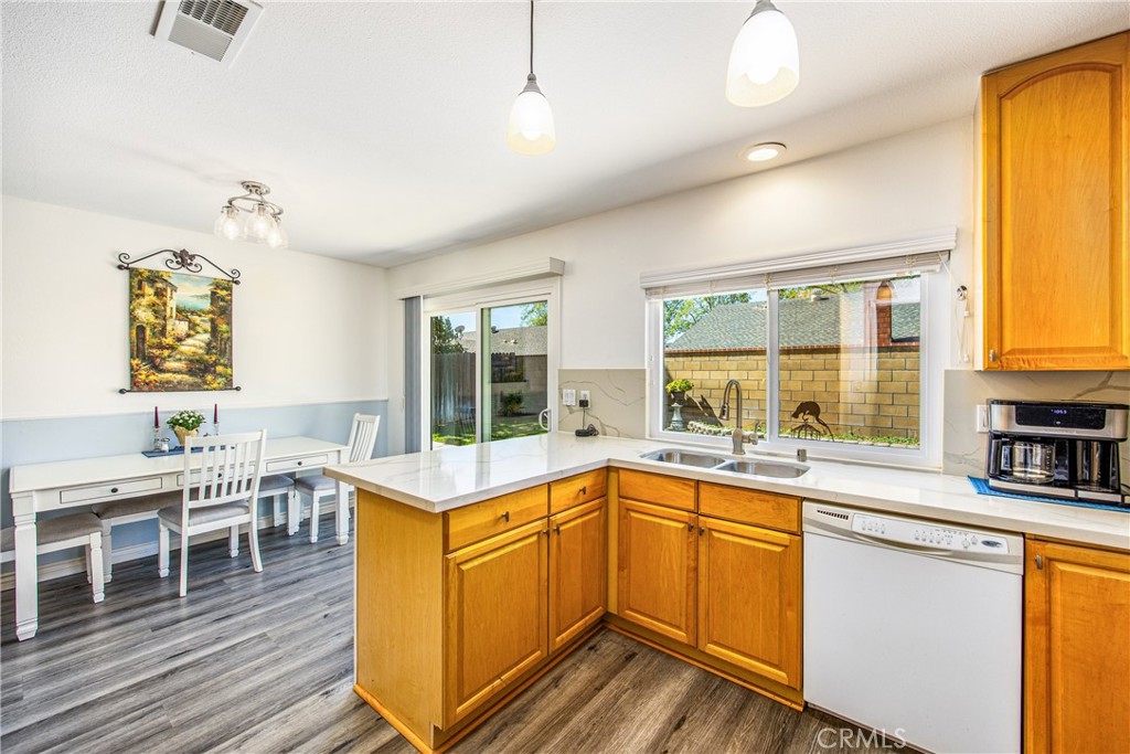 3916 New Haven Drive Riverside, CA 92505 - Photo 17 of 33