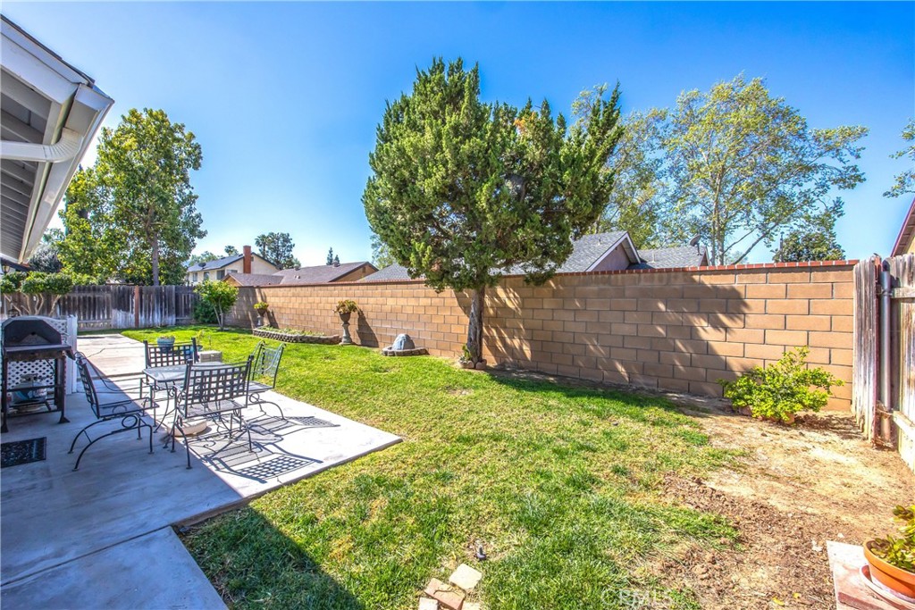 3916 New Haven Drive Riverside, CA 92505 - Photo 25 of 33