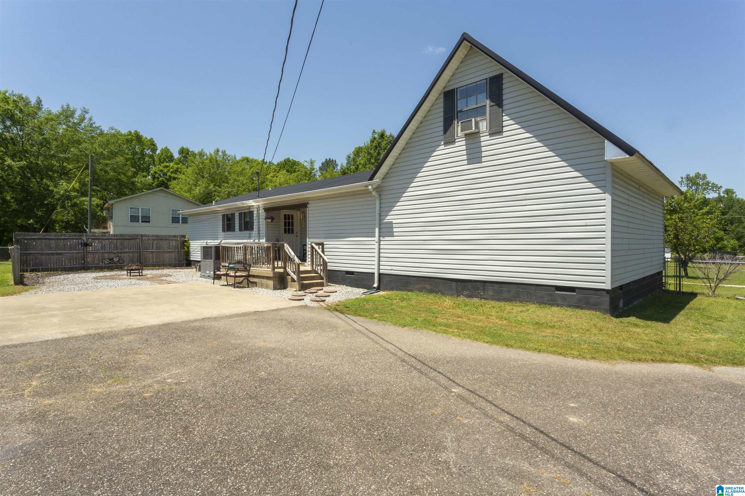 9215 Goodwin Lane Gadsden, AL 35903 - Photo 7 of 41