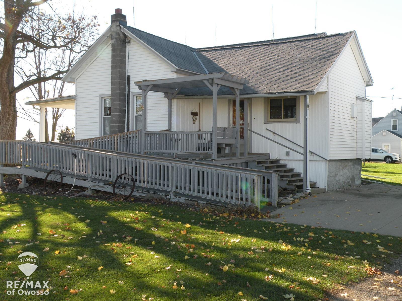 6181 East Wilkinson Road Corunna, MI 48817 - Photo 2 of 21 50170137-e6e46358-7b20-46aa-b1d4-6aa50e8d856d.JPG