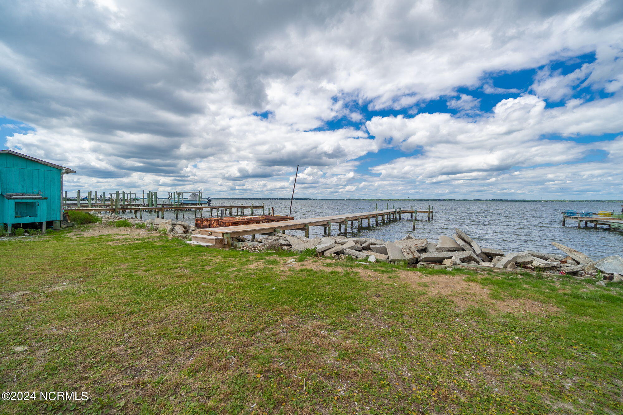 1096 Salter Path Road Atlantic Beach, NC 28512 - Photo 25 of 30 42-web-or-mls-1086-salter-path-rd-42