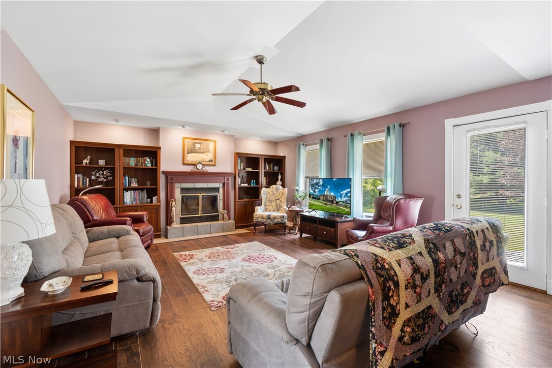 4034 Wadsworth Road Norton, OH 44203 - Photo 12 of 35 Gallery Image 12