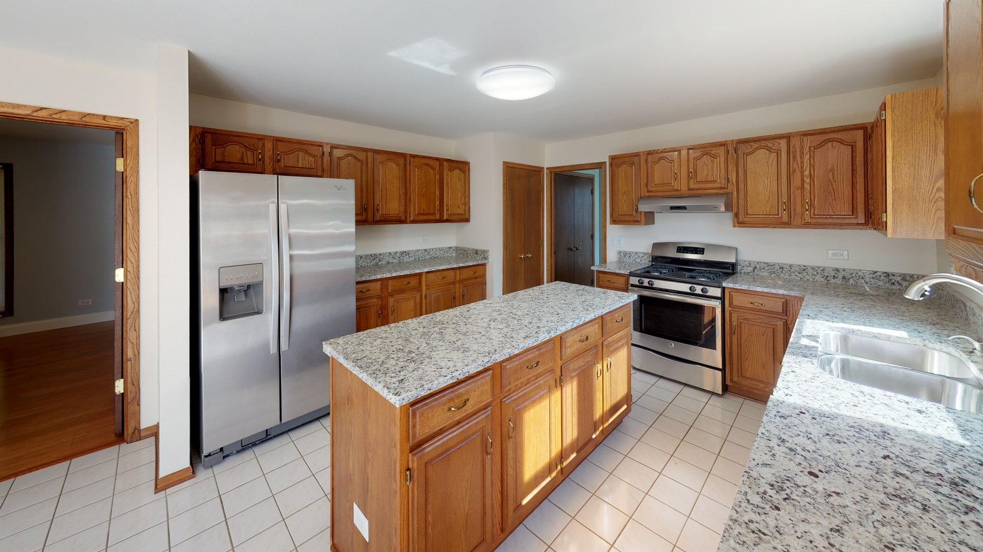 1111 Willoby Lane Elgin, IL 60120 - Photo 12 of 35