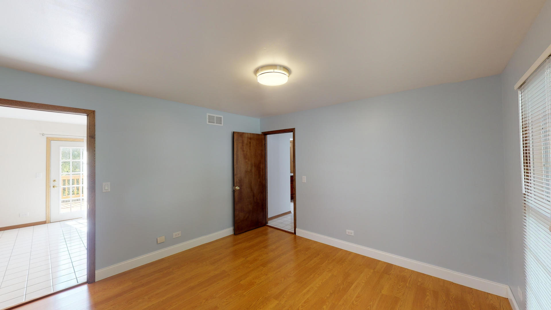 1111 Willoby Lane Elgin, IL 60120 - Photo 15 of 35