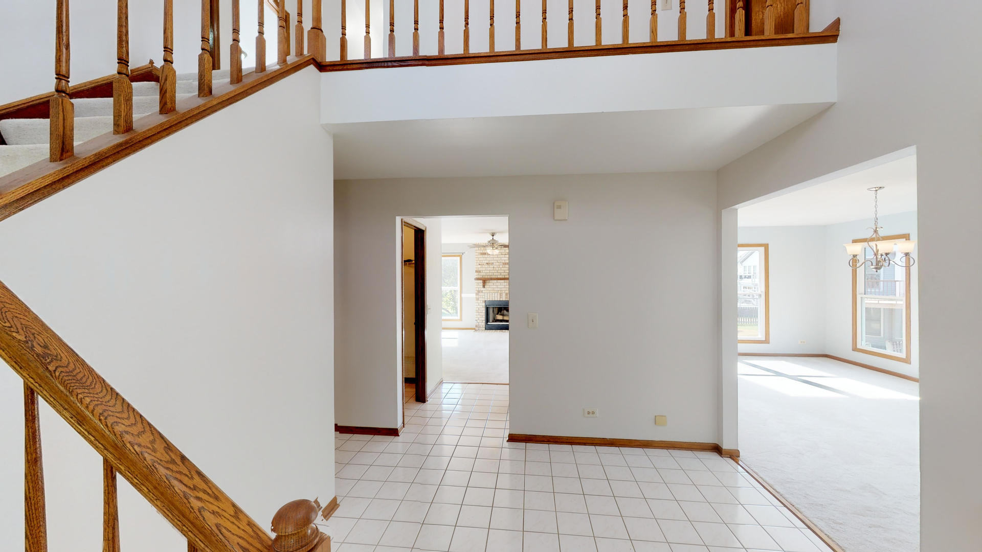 1111 Willoby Lane Elgin, IL 60120 - Photo 17 of 35