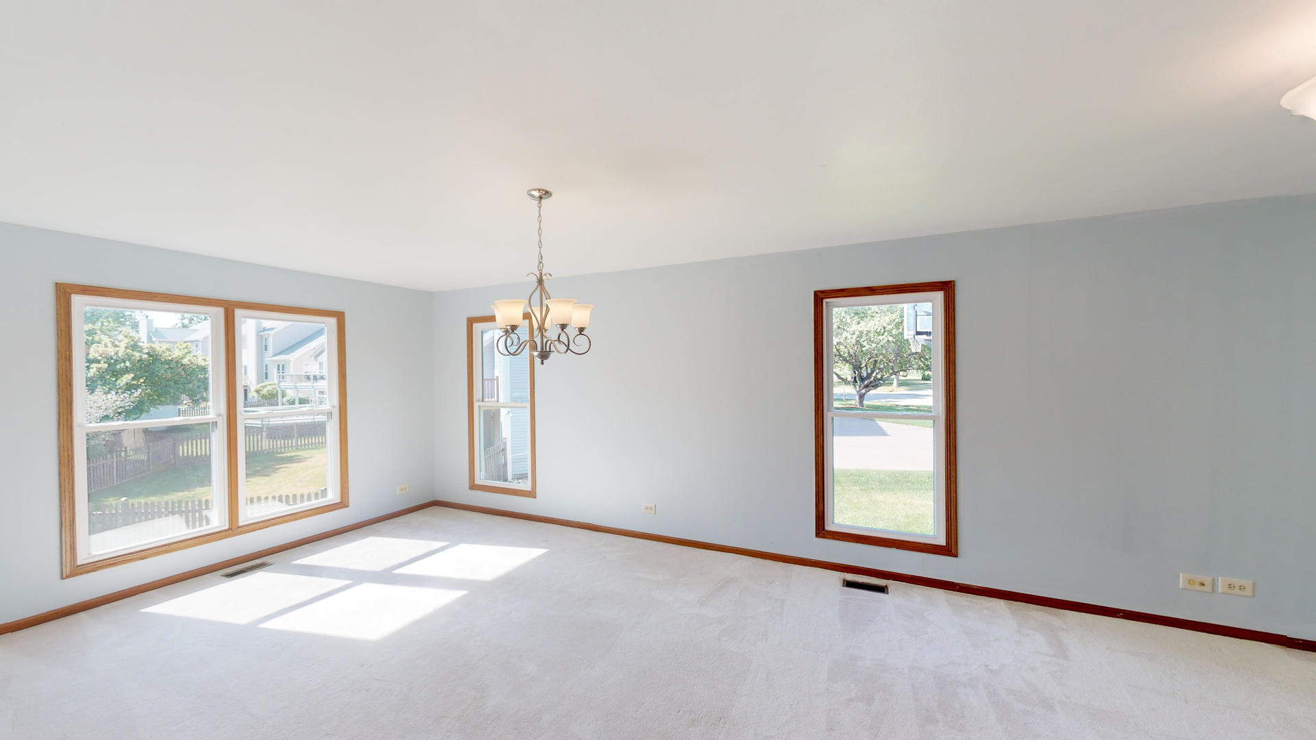 1111 Willoby Lane Elgin, IL 60120 - Photo 6 of 35