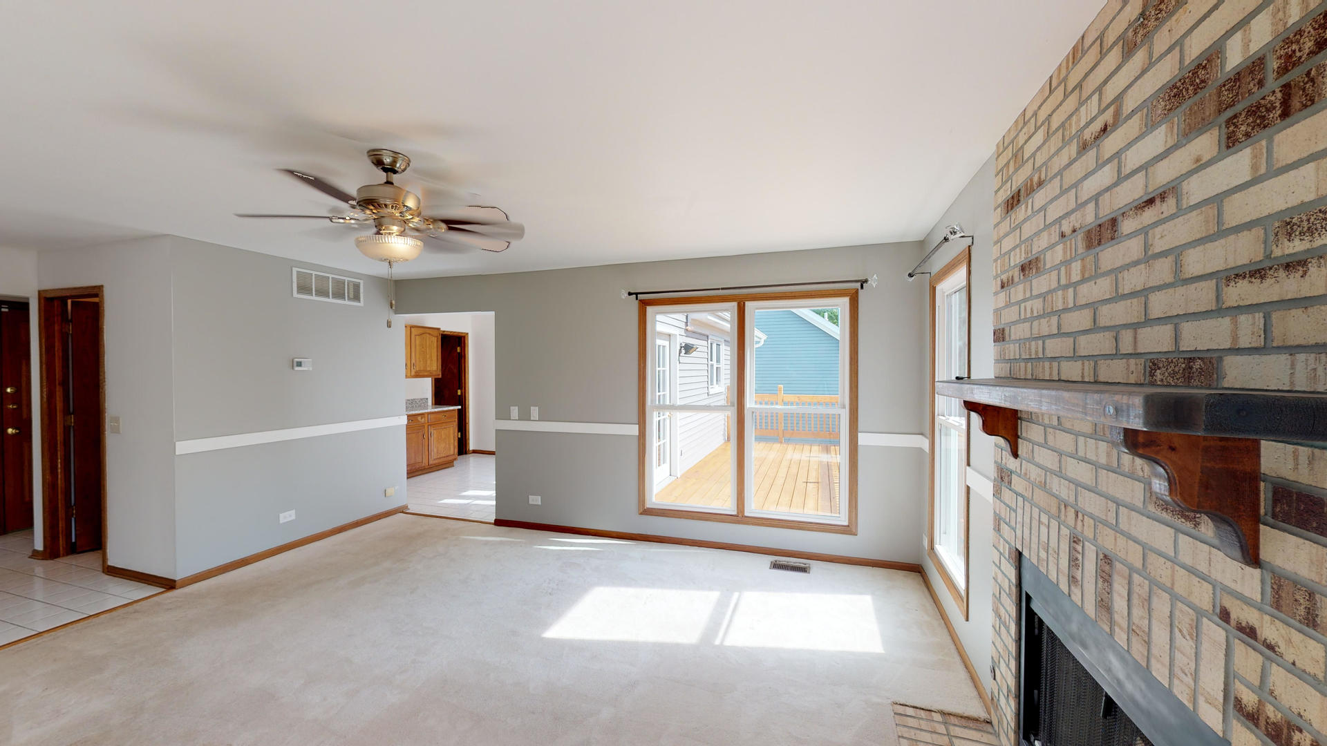 1111 Willoby Lane Elgin, IL 60120 - Photo 9 of 35