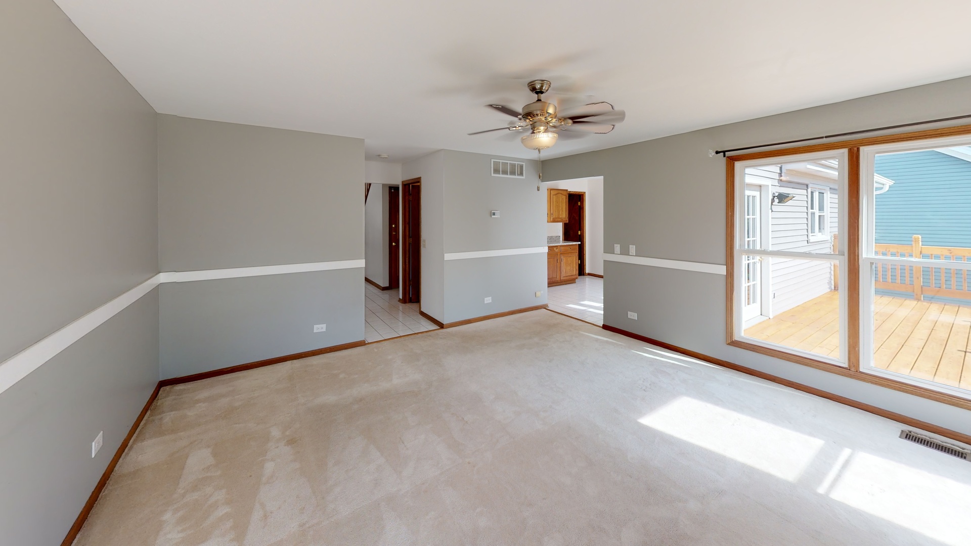 1111 Willoby Lane Elgin, IL 60120 - Photo 10 of 35