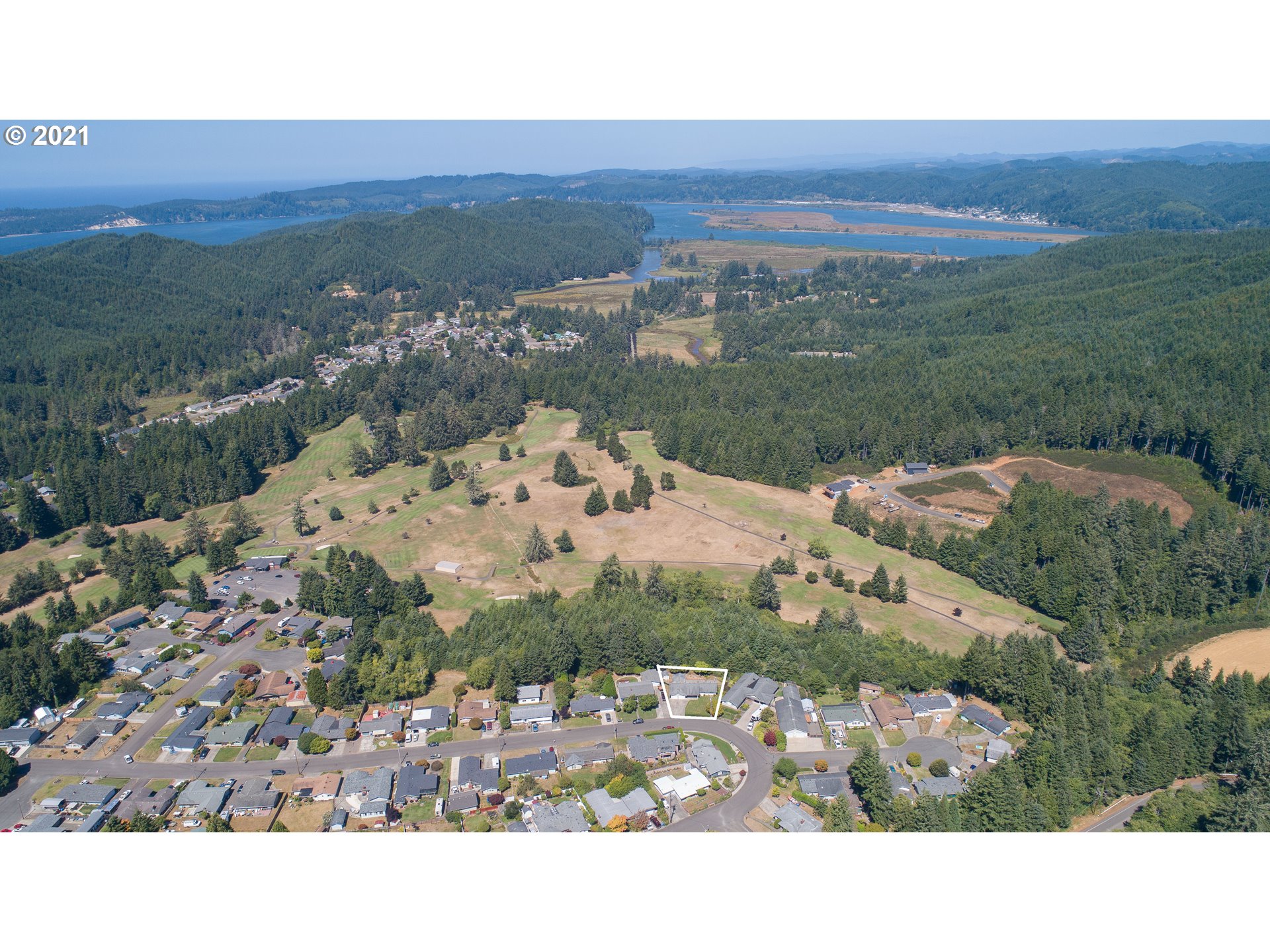 2640 Greenbriar Street Reedsport, OR 97467 - Photo 31 of 32 Gallery Image 31