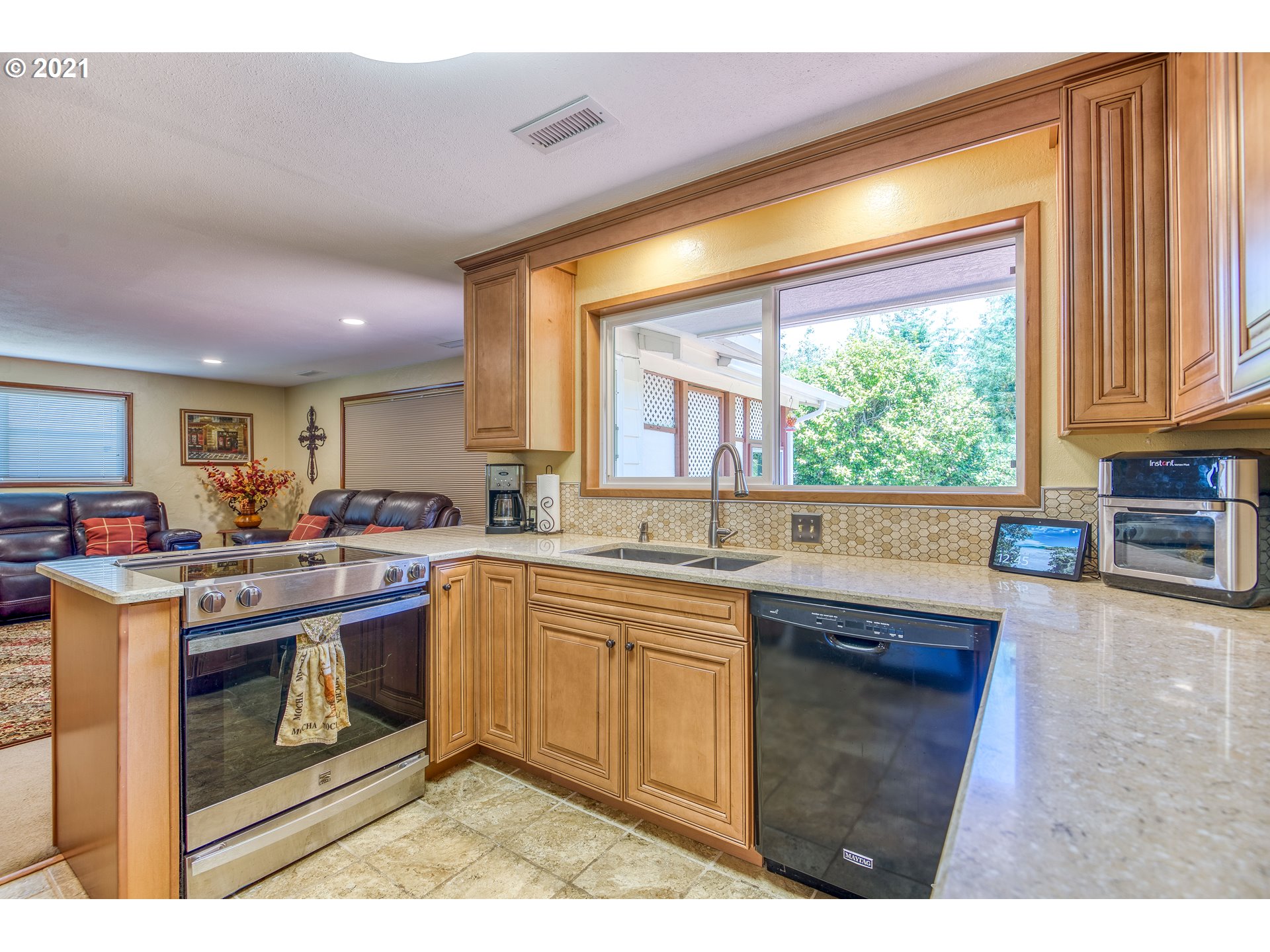 2640 Greenbriar Street Reedsport, OR 97467 - Photo 10 of 32 Gallery Image 10