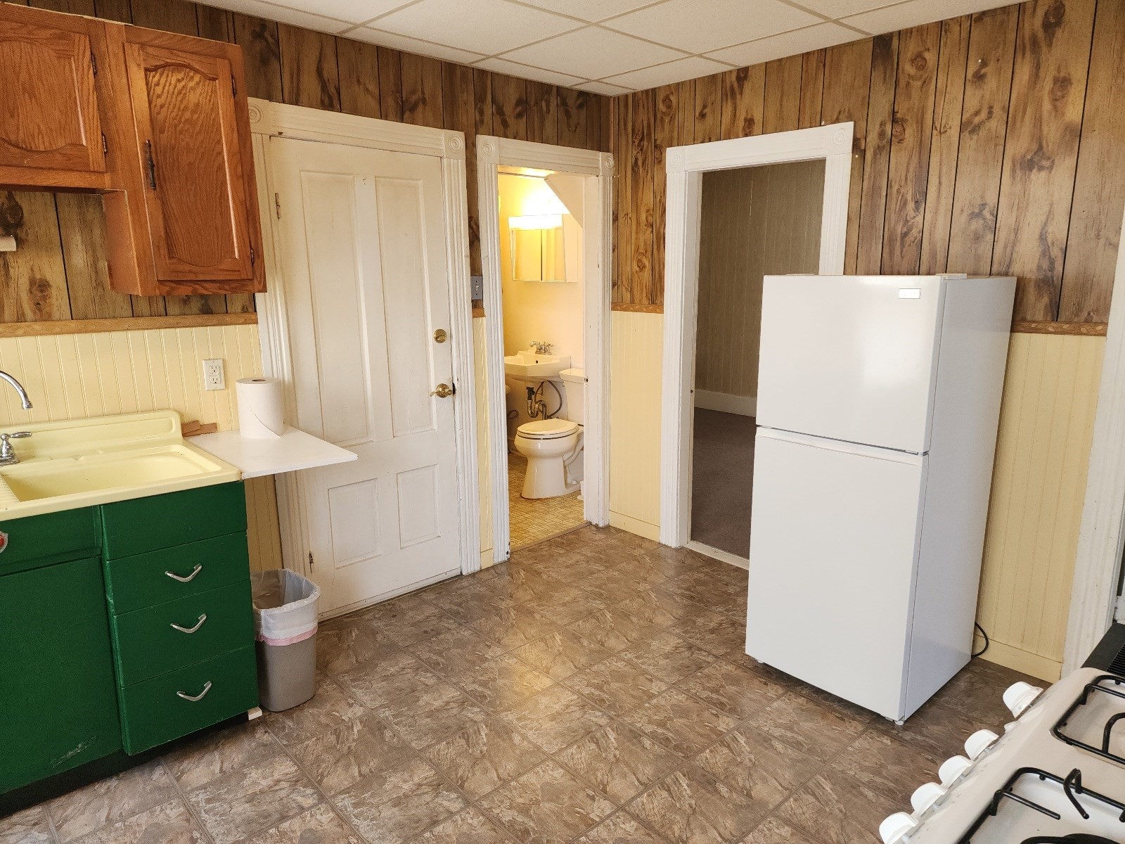 18 Maxwell Street, Unit 2 Worcester, MA 01607 - Photo 4 of 10 Gallery Image 4