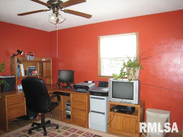 5696 Poppy Garden Road Colona, IL 61241 - Photo 7 of 9 Gallery Image 7