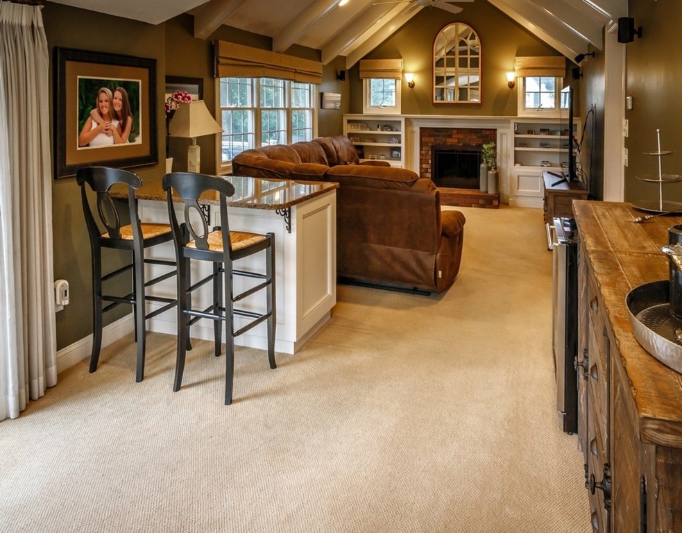 14 Spring Road Westborough, MA 01581 - Photo 11 of 42 Gallery Image 11