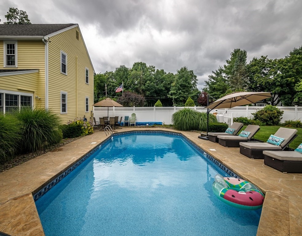 14 Spring Road Westborough, MA 01581 - Photo 3 of 42 Gallery Image 3