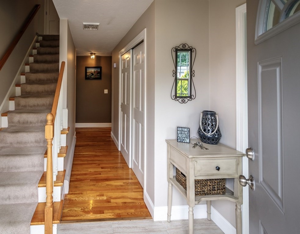 14 Spring Road Westborough, MA 01581 - Photo 4 of 42 Gallery Image 4