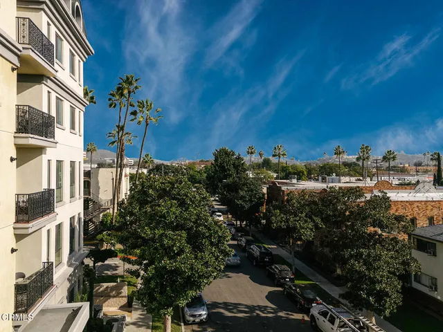 $1,167,000 | 124 West Colorado Street, Unit 302, Glendale, CA 91204