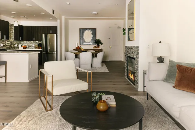 $1,167,000 | 124 West Colorado Street, Unit 302, Glendale, CA 91204