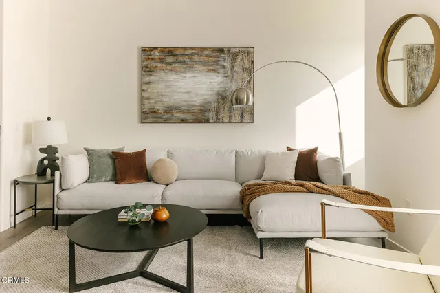 $1,167,000 | 124 West Colorado Street, Unit 302, Glendale, CA 91204