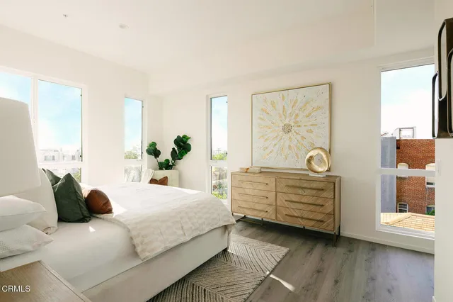 $1,167,000 | 124 West Colorado Street, Unit 302, Glendale, CA 91204