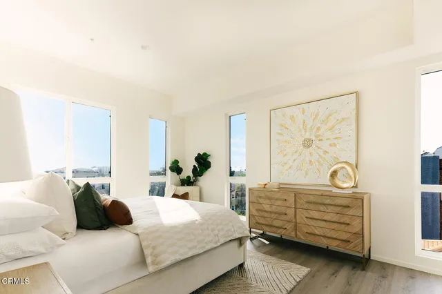 $1,167,000 | 124 West Colorado Street, Unit 302, Glendale, CA 91204