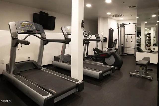 $1,167,000 | 124 West Colorado Street, Unit 302, Glendale, CA 91204